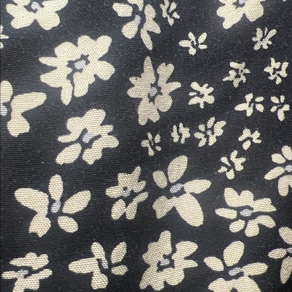 Maurice’s Kimono Daisy Print Black & White Floral Size Medium - Picture 10 of 14